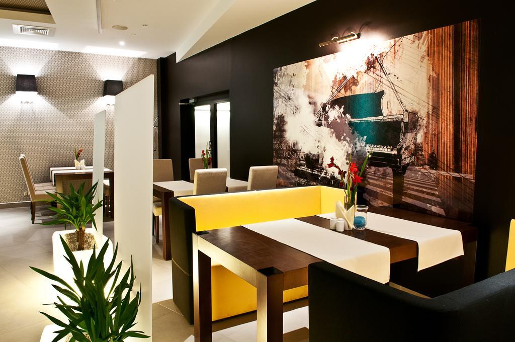Hotel Piano Λούμπλιν Εξωτερικό φωτογραφία