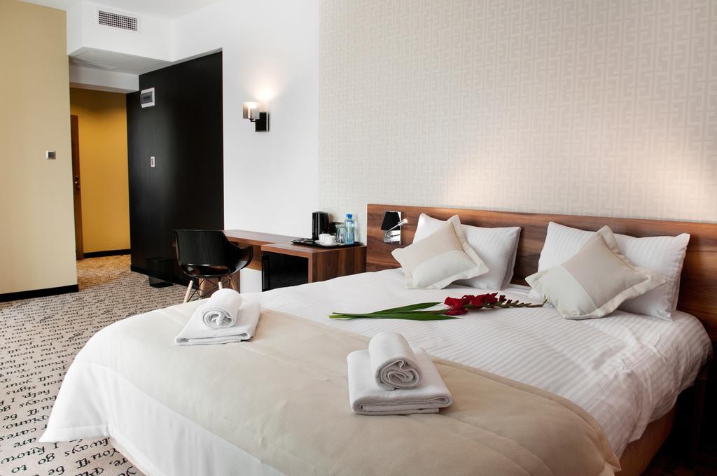 Hotel Piano Λούμπλιν Δωμάτιο φωτογραφία