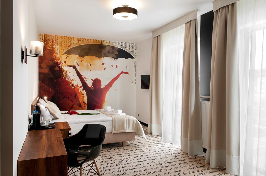 Hotel Piano Λούμπλιν Δωμάτιο φωτογραφία